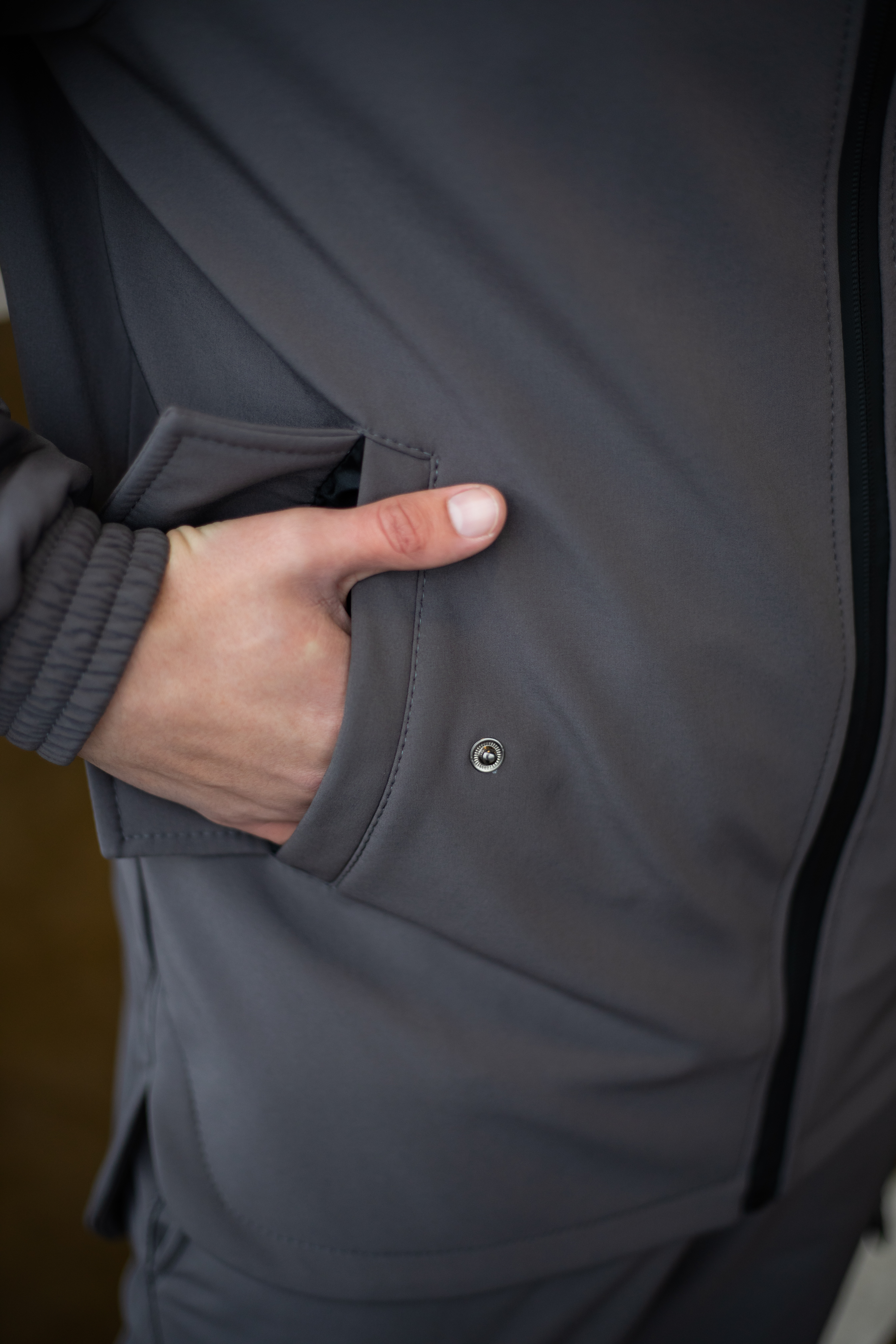 Костюм Softshell Intruder серый