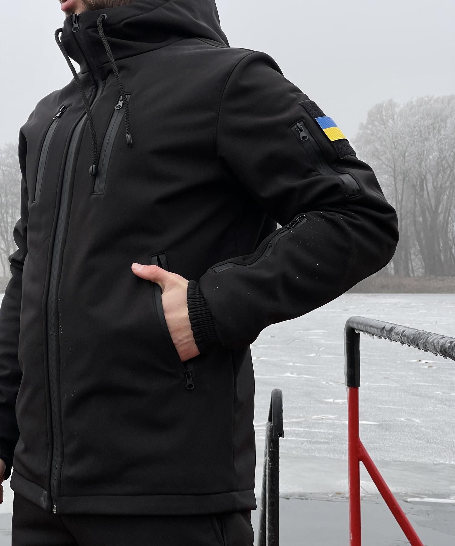 Костюм REEF чорний з шевроном